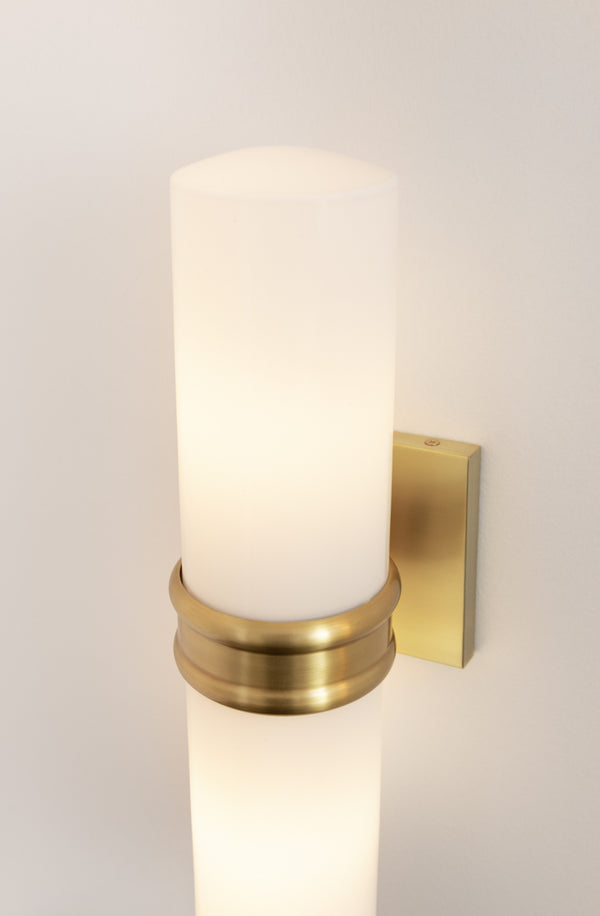 Hugh Wall Sconce